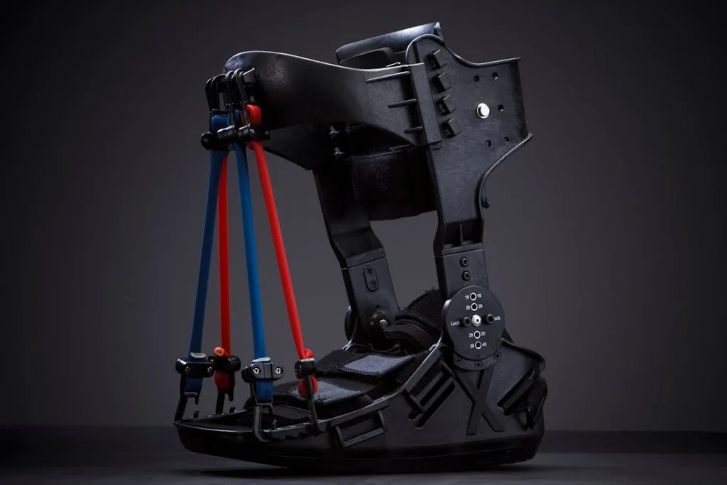 Advancements in prosthetic technology have transformed the rehabilitation process, making it more effective and personalized. Today, prosthetic limbs are designed to be lighter, more responsive, and easier to control.