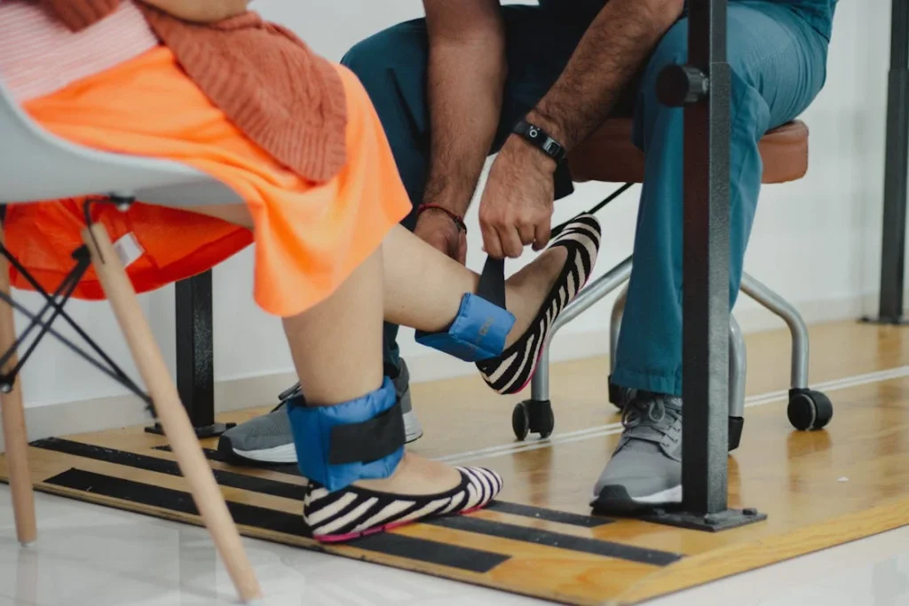 Learn how rehabilitation prepares amputees for prosthetics. Discover key steps to improve mobility, strength, and confidence for a successful fitment.