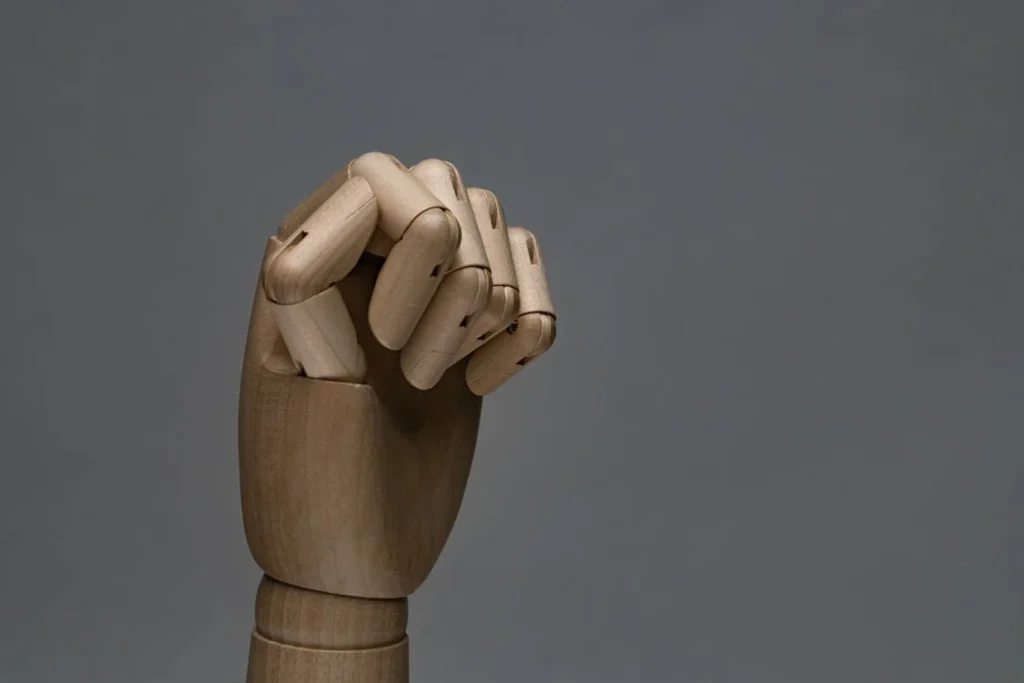 For decades, the process of getting a prosthetic hand or arm followed a standard path. A prosthetist would take a mold of the residual limb, design a socket, and then fit a prosthetic device made from expensive materials like carbon fiber or silicone. While these methods produced functional prosthetics, they also had several challenges.
