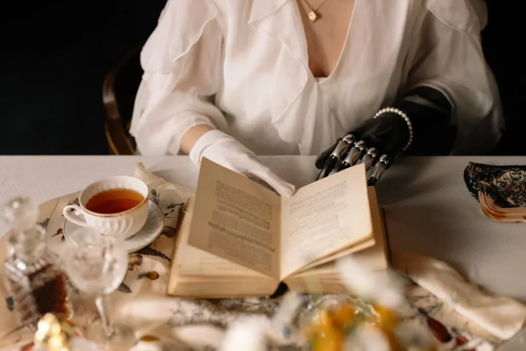 Getting your bionic hand is an exciting moment. But what comes after is even more important. This is where real change happens. It’s the part where you slowly begin doing the things you once thought you couldn’t. Holding a teacup. Zipping up a jacket. Driving. Cooking. Signing your name again.